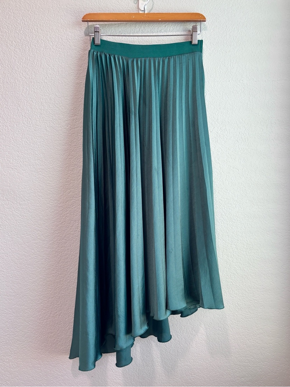 Zara Asymmetrical Pleated Emerald Green Maxi Skirt Medium
